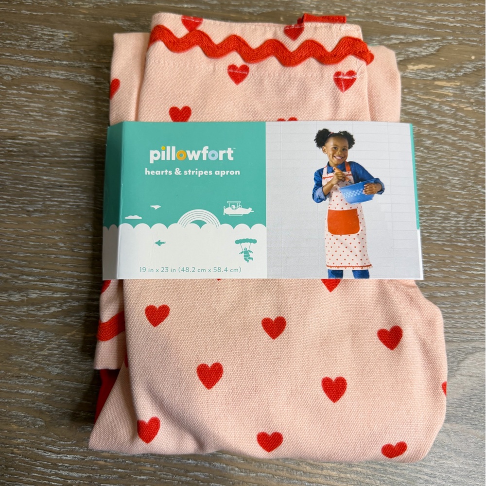 Kids' Striped with Hearts Apron Red - Pillowfort